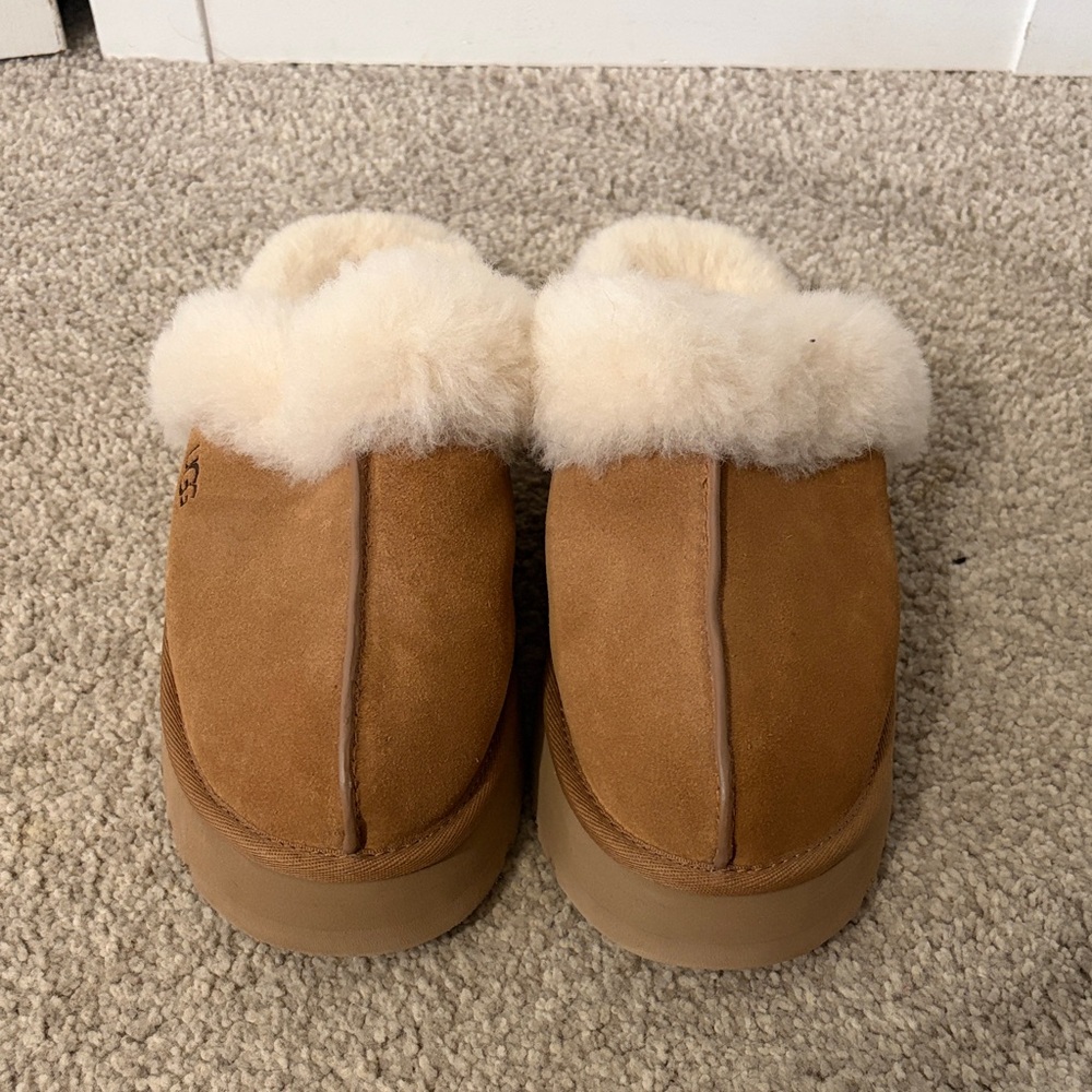 Ugg Disquette Shearling Platform Slippers